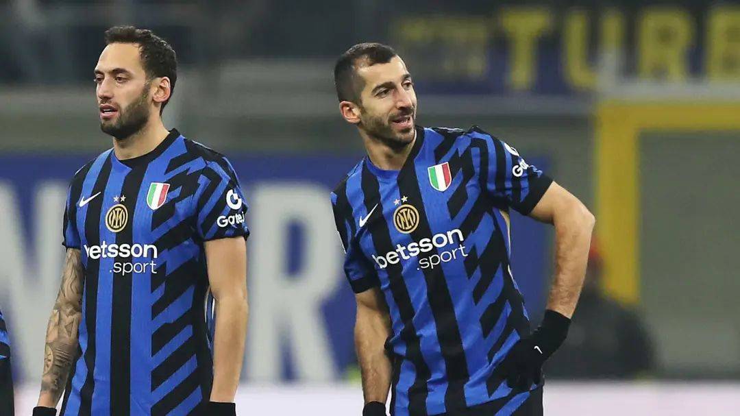 他作为中场 他作为中场