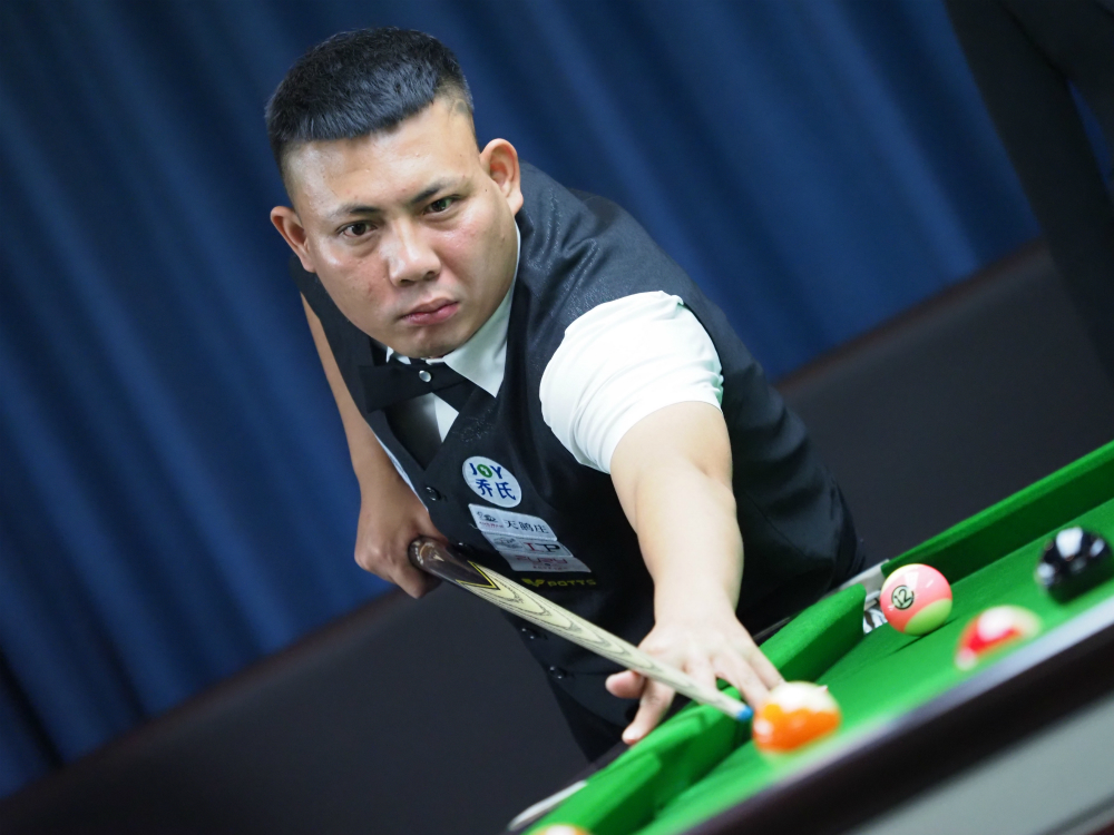 对方防线的 对方防线的