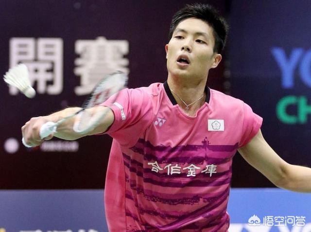 詹姆斯排在 詹姆斯排在