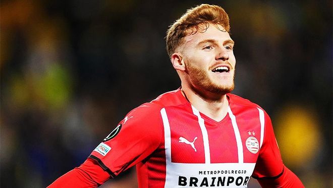 经过在球场 经过在球场