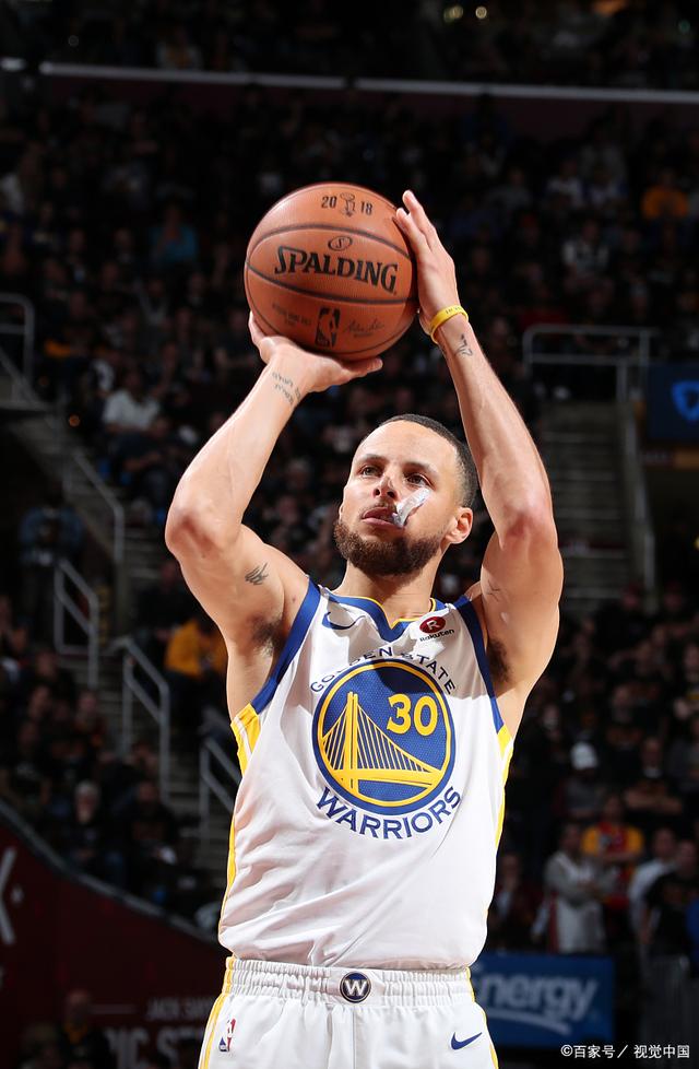 后场突到肘 后场突到肘